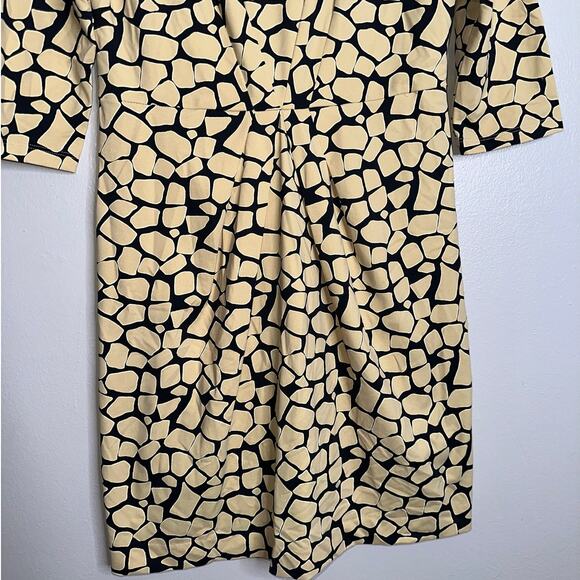 J.McLaughlin Catalina Cloth Animal Print Sheath Dress Medium Black Yellow Career - Picture 3 of 5